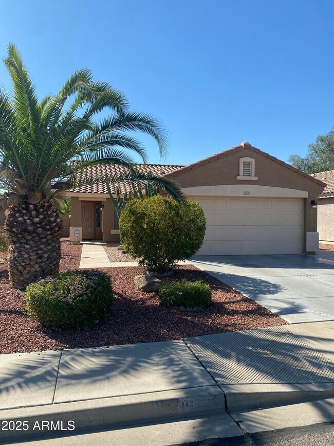 16575 W Paradise Ln in Surprise, AZ - Building Photo - Building Photo