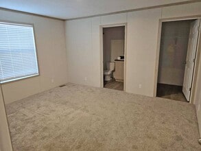 613 Polk St in De Soto, IA - Building Photo - Building Photo