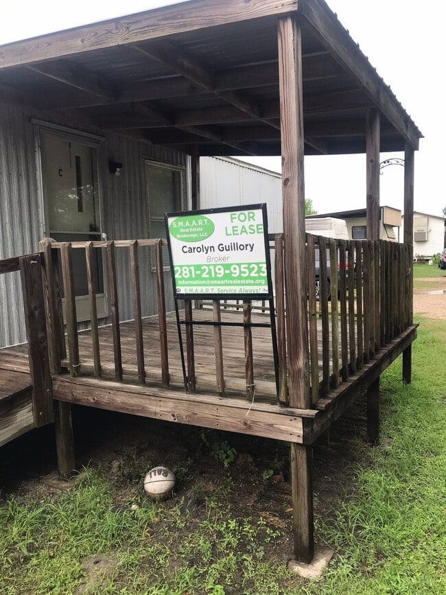 property at 17025 Wellborn Rd