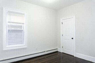 1000 Memorial Dr, Unit 2F in Cambridge, MA - Building Photo - Building Photo