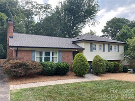 3922 Fellsway Rd in Charlotte, NC - Building Photo
