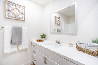 1408 Casitas at Palm Valley in Avondale, AZ - Building Photo - Building Photo