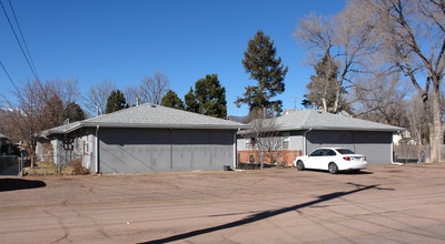 2505-2523 Wood Ave in Colorado Springs, CO - Foto de edificio - Building Photo