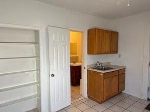 3031 Hamilton Ave, Unit 2W in Baltimore, MD - Foto de edificio - Building Photo