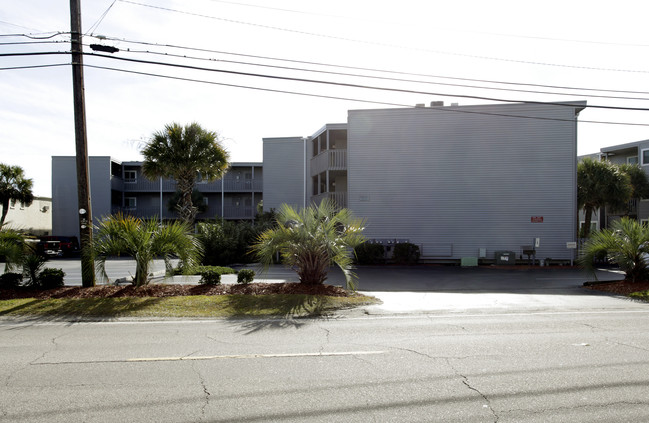 Ocean Garden Villas in North Myrtle Beach, SC - Building Photo - Building Photo