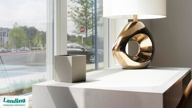 1880 Maple Dr NW, Unit 112 in Kennesaw, GA - Foto de edificio - Building Photo