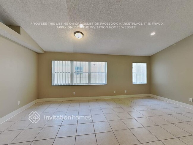 7333 NW 1st Manor in Plantation, FL - Building Photo - Building Photo