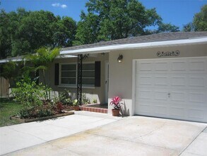 1636 Douglas Ave in Dunedin, FL - Building Photo - Building Photo