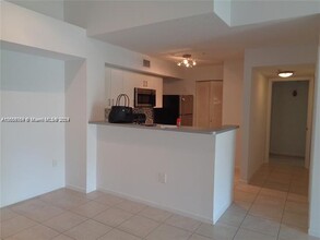 2123 Renaissance Blvd, Unit 303 in Miramar, FL - Building Photo - Building Photo