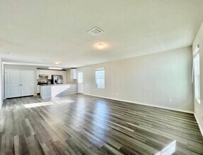 8818 Lamus Wheel in San Antonio, TX - Building Photo - Building Photo