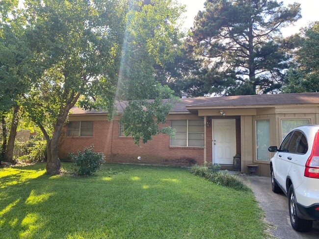 3709 Forestwood St in Texarkana, AR - Foto de edificio - Building Photo