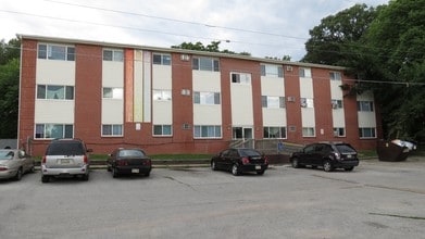 Mount Vernon Gardens Apartments in Omaha, NE - Building Photo - Building Photo