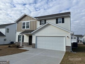 489 Grand Magnolia St in Jackson, GA - Building Photo