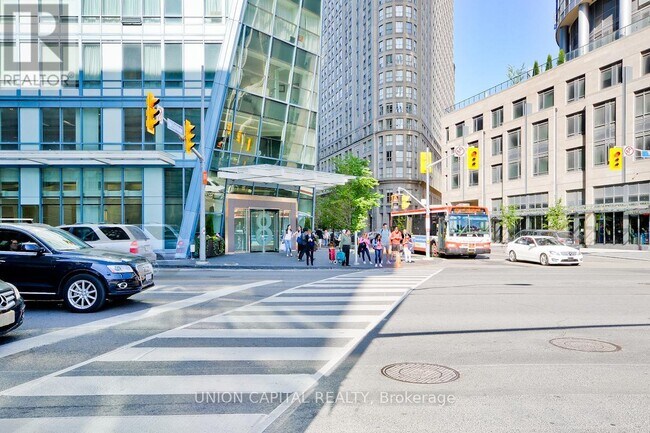 8-1808 The Esplanade in Toronto, ON - Building Photo - Building Photo
