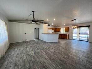 4018 Carlsbad Dr in Lake Havasu City, AZ - Building Photo - Building Photo