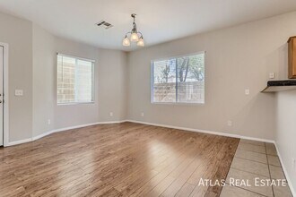 10549 Lessona St in Las Vegas, NV - Building Photo - Building Photo