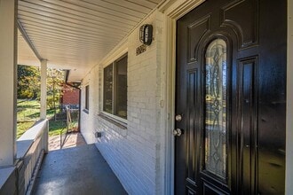 3709 Turner Heights Dr in Decatur, GA - Building Photo - Building Photo
