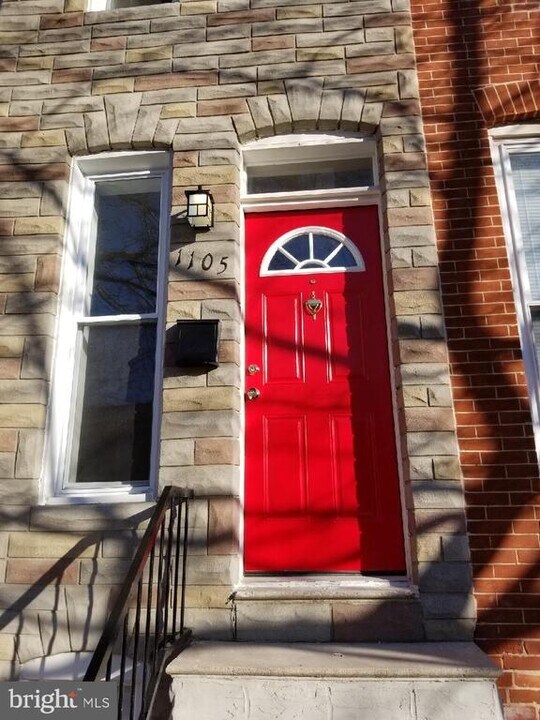 1105 W Hamburg St in Baltimore, MD - Building Photo