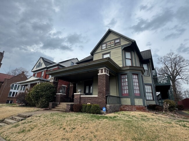 506 Washington Ave, Unit A