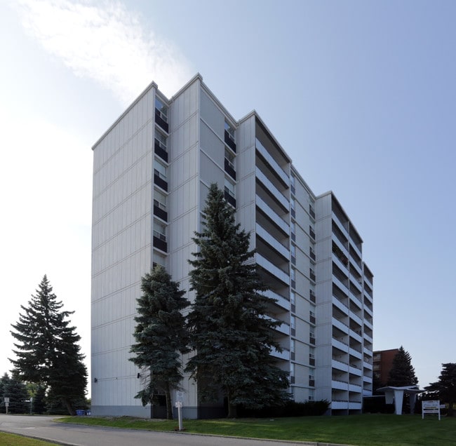 Eden Roc in Hamilton, ON - Building Photo - Building Photo