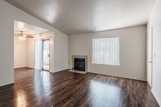 Gates Villas in Fresno, CA - Building Photo - Interior Photo