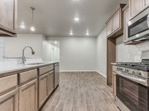 12937 Willow Villas Dr in Yukon, OK - Building Photo - Building Photo
