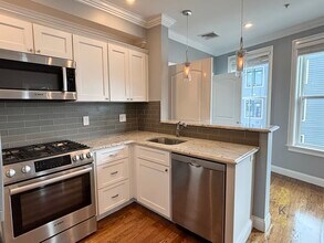 38-42-42 Hyde Park Ave in Boston, MA - Building Photo - Building Photo