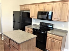 5329 Deep Blue Ln in North Charleston, SC - Building Photo - Building Photo