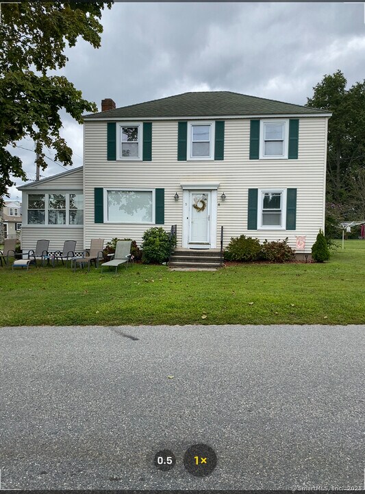 9 Red Bird Trail in Old Saybrook, CT - Building Photo