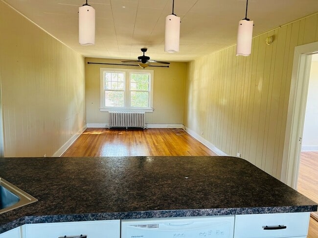 property at 11 Elliott Pl