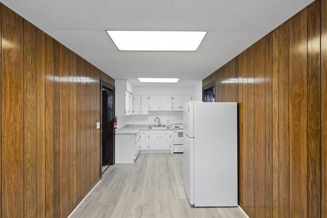 2 N Huron St in Ypsilanti, MI - Building Photo - Building Photo