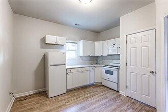987 Dimmock St SW in Atlanta, GA - Building Photo - Building Photo