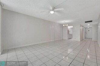 2900 NW 48th Terrace in Lauderdale Lakes, FL - Building Photo - Building Photo