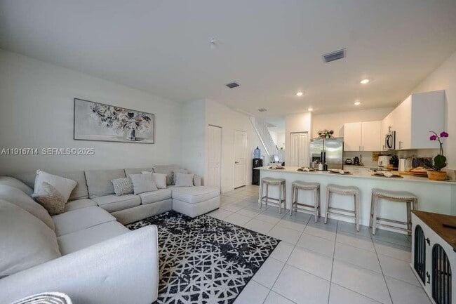 12869 SW 233rd Terrace in Princeton, FL - Building Photo - Building Photo