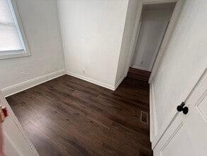 1636 S B St in Elwood, IN - Building Photo - Building Photo