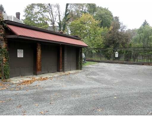 2 Kendall Ave in Bellevue, PA - Foto de edificio - Building Photo