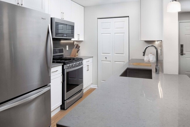 Riverwood at New Canaan in New Canaan, CT - Building Photo - Building Photo