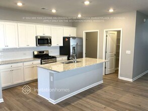 520 Almere Dr in Hampton, GA - Building Photo - Building Photo