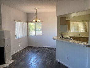 900 Heavenly Hill Ct in Las Vegas, NV - Building Photo - Building Photo