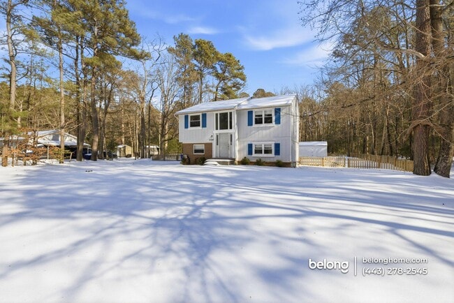 15390 Matthews Manor Rd in Newburg, MD - Foto de edificio - Building Photo