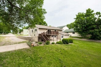 319 Spruce St in Alexandria, MN - Building Photo - Building Photo