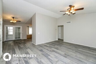 4062 E Holmes Ave in Mesa, AZ - Building Photo - Building Photo