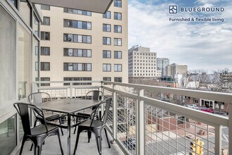 4800 Auburn Ave in Bethesda, MD - Building Photo - Building Photo