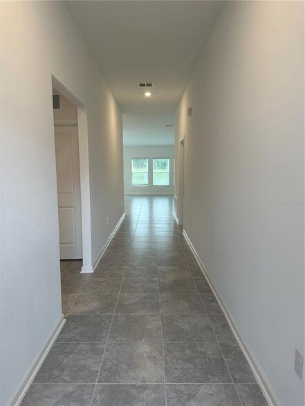 355 Loch Ct in Davenport, FL - Building Photo - Building Photo