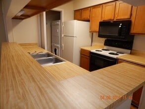 6326 Cambridge Dr in San Antonio, TX - Building Photo - Building Photo
