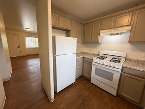504 S Oakley Ave in Santa Maria, CA - Building Photo - Building Photo