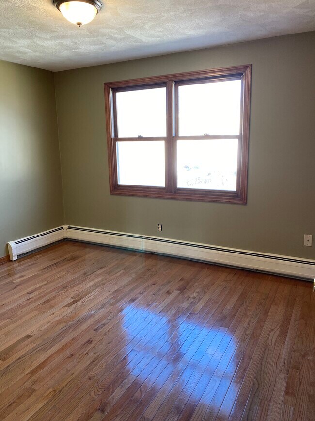 77 Star St Apartments and Nearby Pawtucket Apartments For Rent