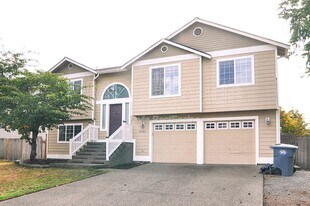 2320 156th St Ct E in Tacoma, WA - Building Photo