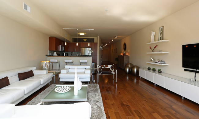 Oregon Apartments in Milwaukee, WI - Foto de edificio - Interior Photo
