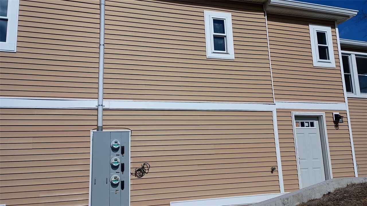 21 N Main St in Florida, NY - Building Photo